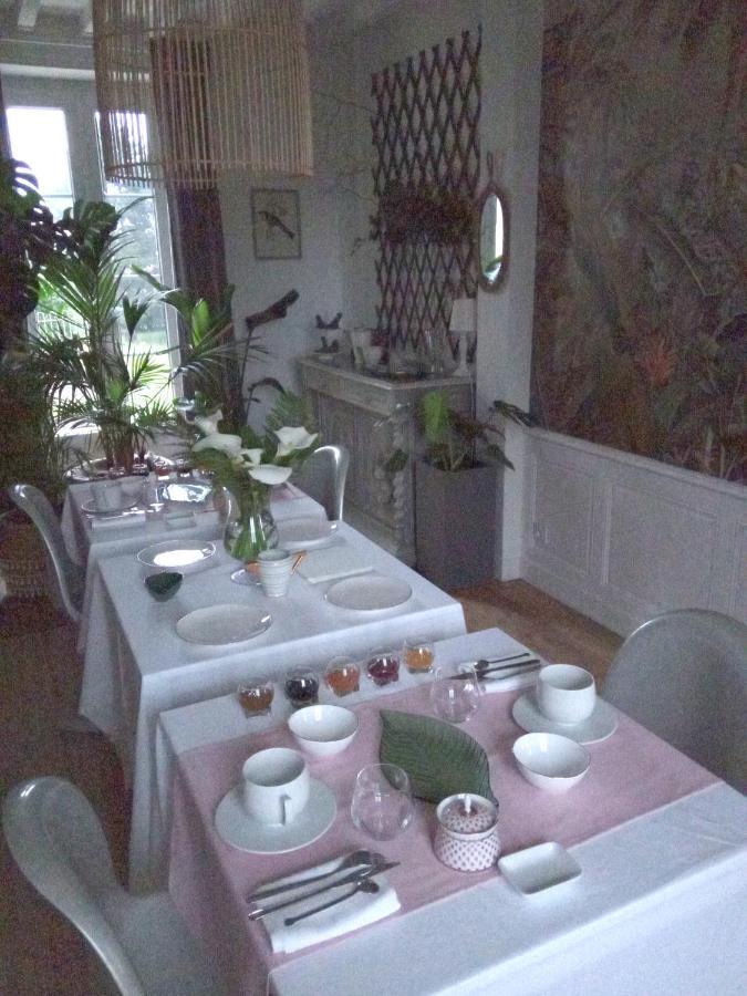 Les Mariesis Bed & Breakfast Osmanville Eksteriør bilde